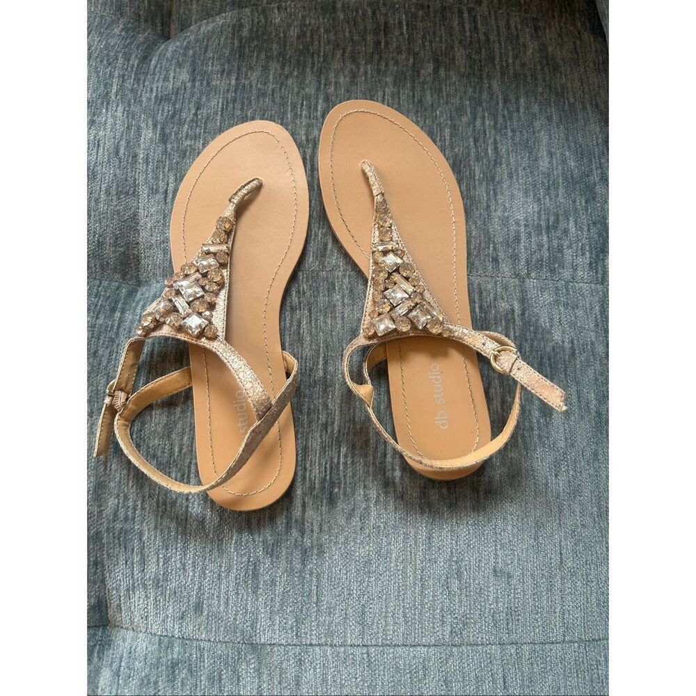 DB Studio (David’s Bridal) Strap Flat Gold Gem Sandal Size 9